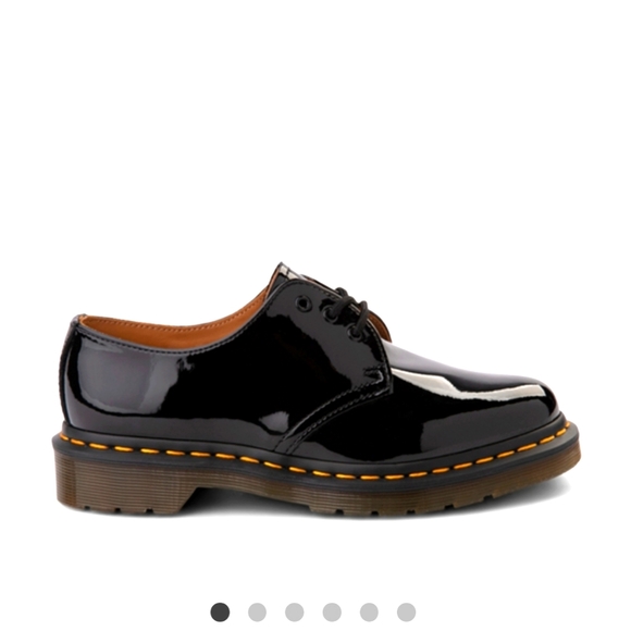 Dr. Martens Shoes - Women Dr. Martens 1461 Casual Shoe - Black